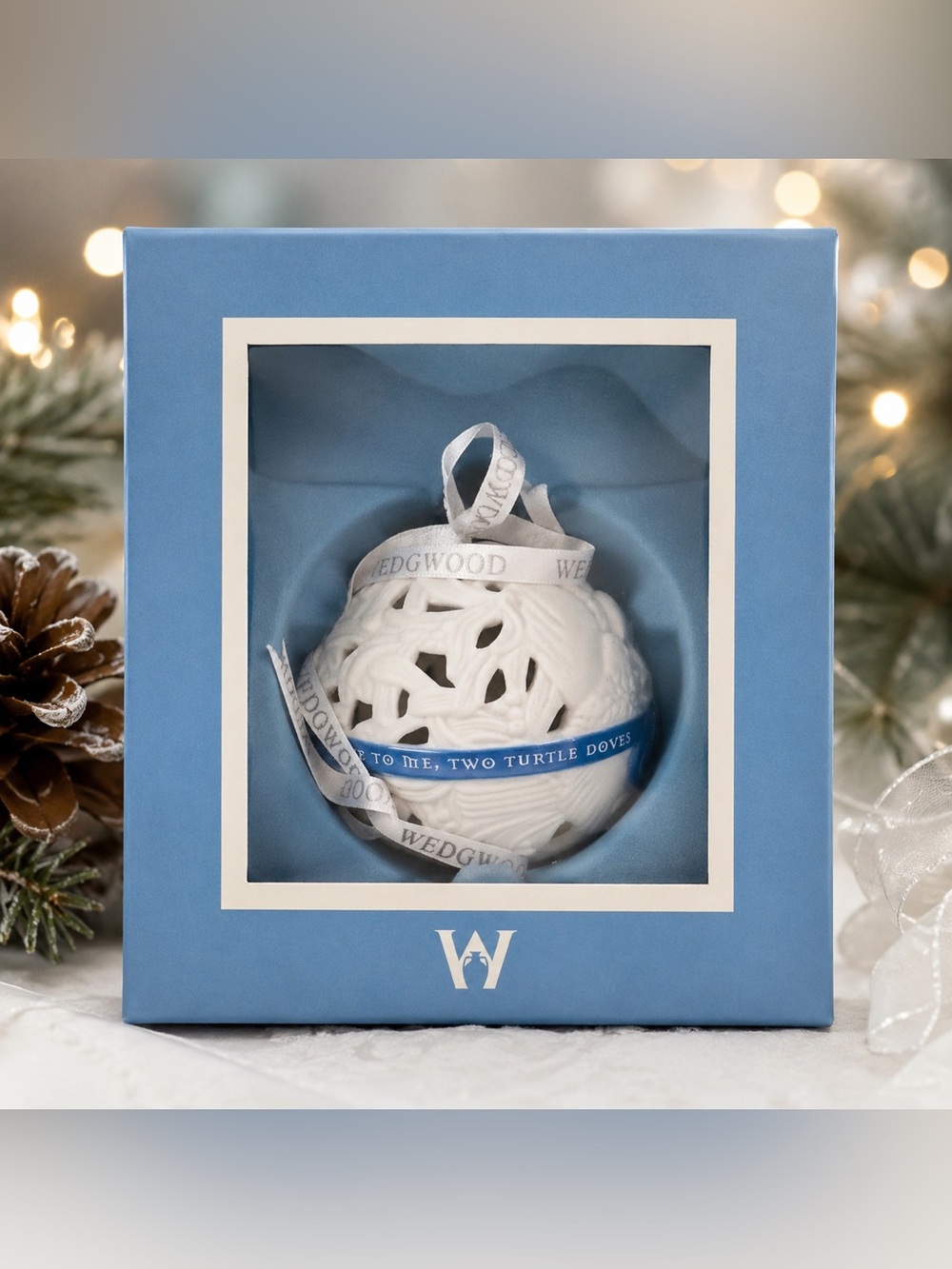 Wedgwood Jasperware 2 Turtle Doves Christmas Ornament Blue White Boxed EUC